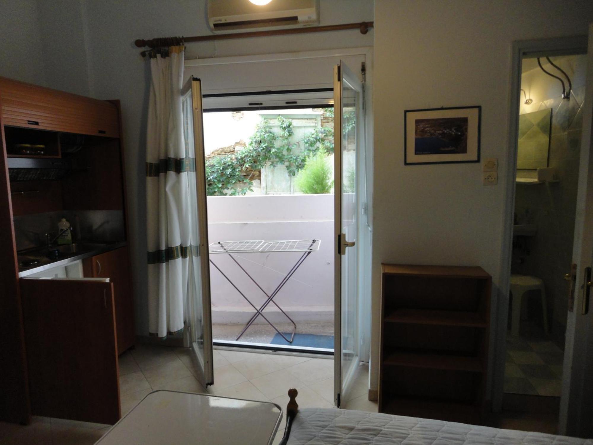 Apergis Rooms Ermoupoli Room photo